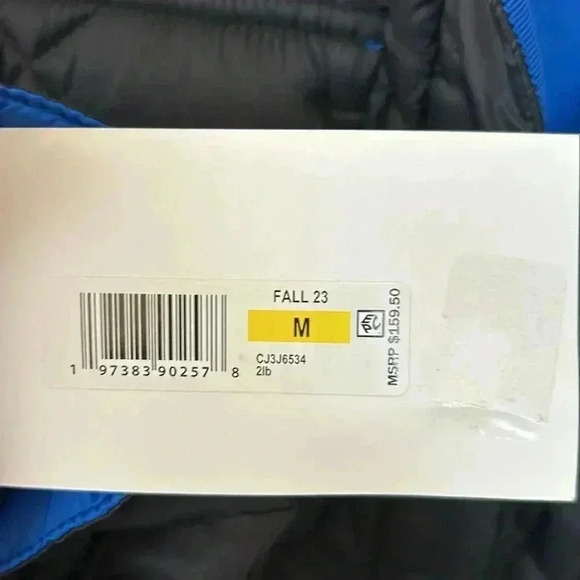 Calvin Klein women puffer - Picture 15 of 15